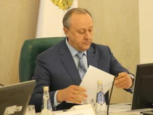 На фото - Валерий Радаев