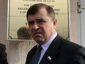 На фото - министр транспорта и дорожного хозяйства Саратовской области Николай Чуриков